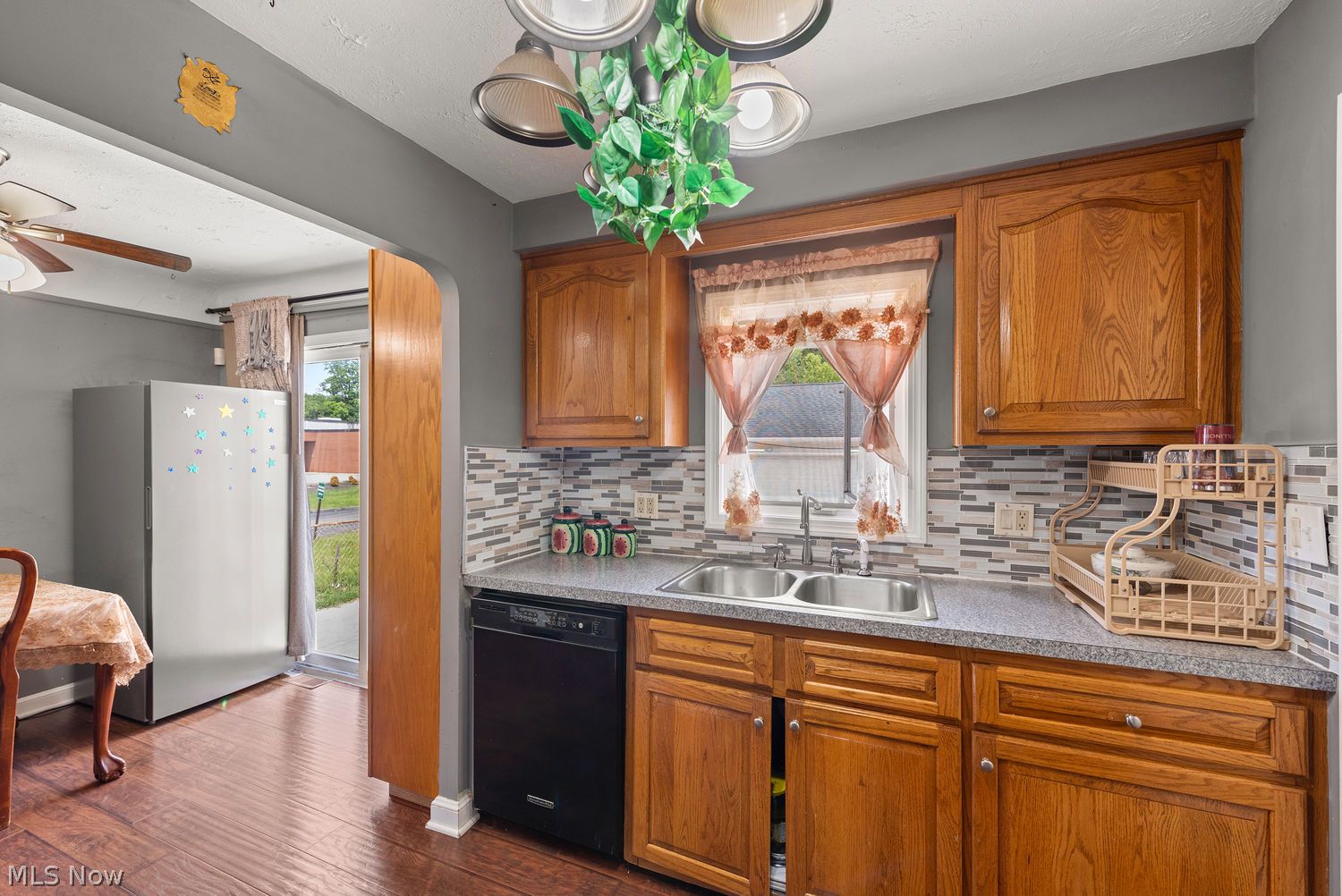 6127 W 130th Street Parma OH 44130