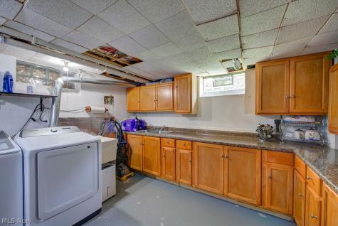 6127 W 130th Street Parma OH 44130