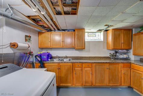 6127 W 130th Street Parma OH 44130