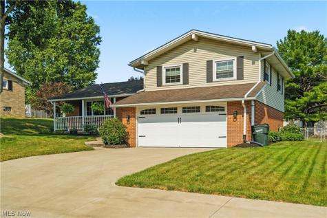 1648 Plymouth Knoll Avenue NW Massillon OH 44646