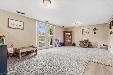 1648 Plymouth Knoll Avenue NW Massillon OH 44646