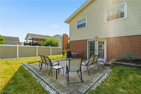 1648 Plymouth Knoll Avenue NW Massillon OH 44646