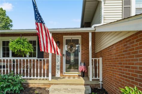 1648 Plymouth Knoll Avenue NW Massillon OH 44646