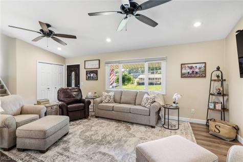 1648 Plymouth Knoll Avenue NW Massillon OH 44646