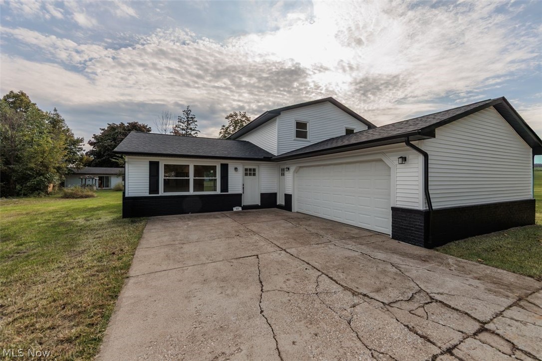 655 Robinwood Avenue Sheffield Lake OH 44054