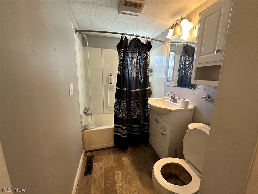 2907 25th Street NE Canton OH 44705