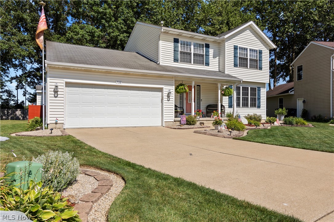 732 Oakdale Circle Elyria OH 44035