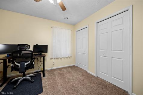 732 Oakdale Circle Elyria OH 44035