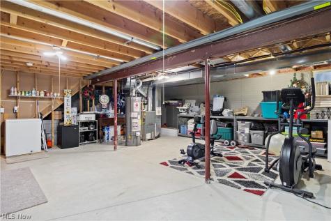 732 Oakdale Circle Elyria OH 44035