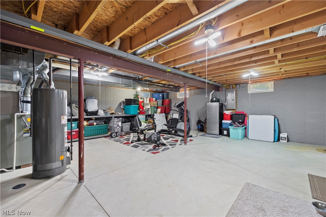 732 Oakdale Circle Elyria OH 44035