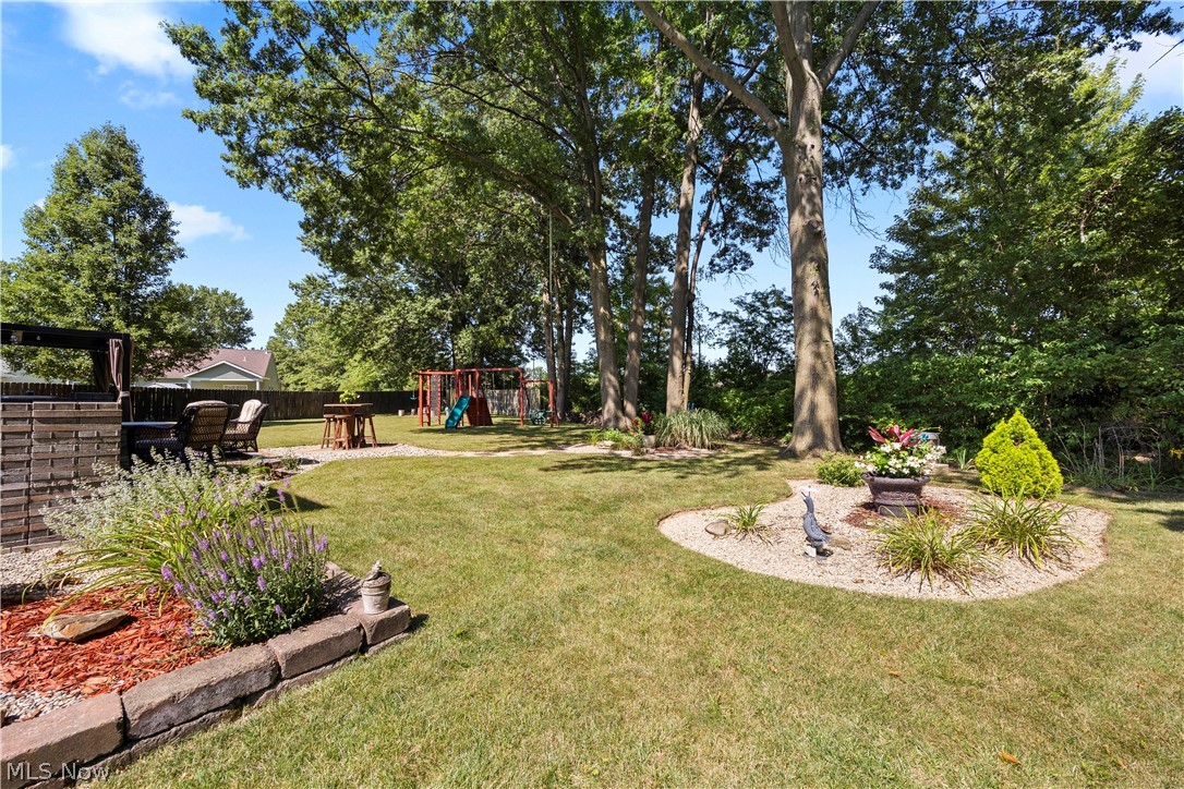 732 Oakdale Circle Elyria OH 44035