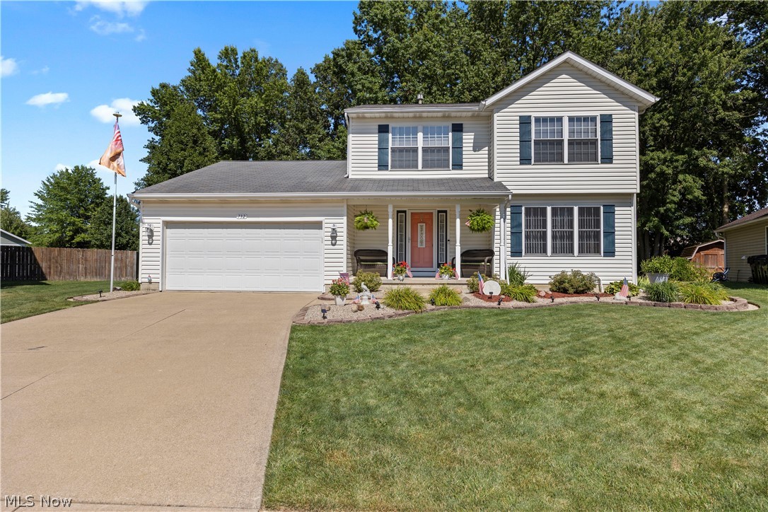 732 Oakdale Circle Elyria OH 44035