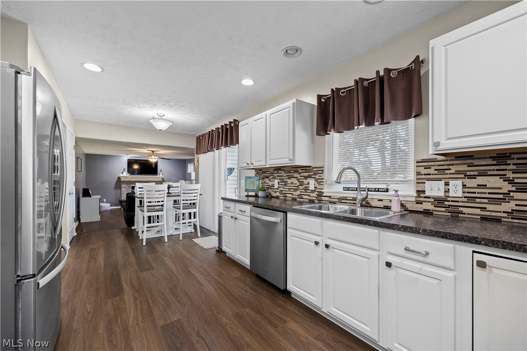 732 Oakdale Circle Elyria OH 44035