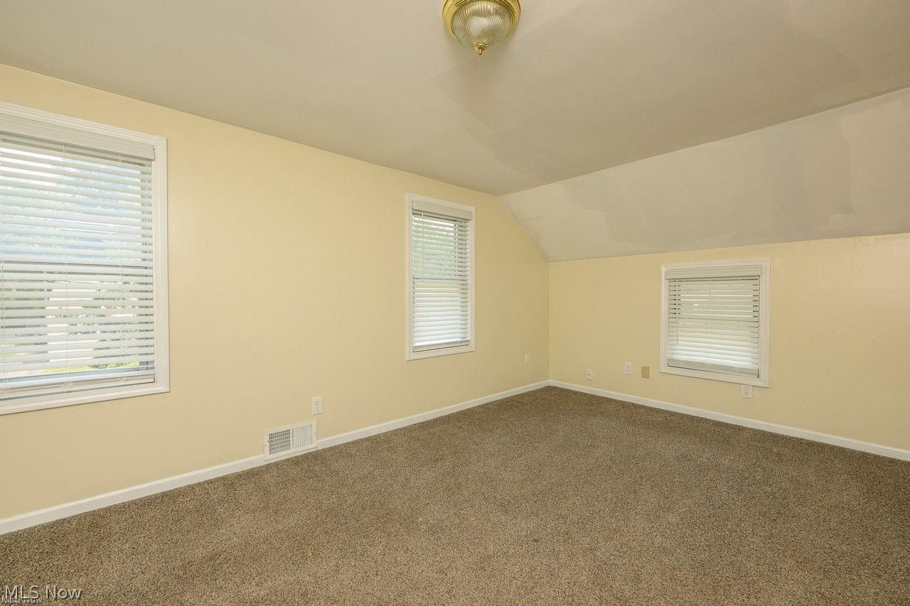 1838 Ford Avenue Akron OH 44305