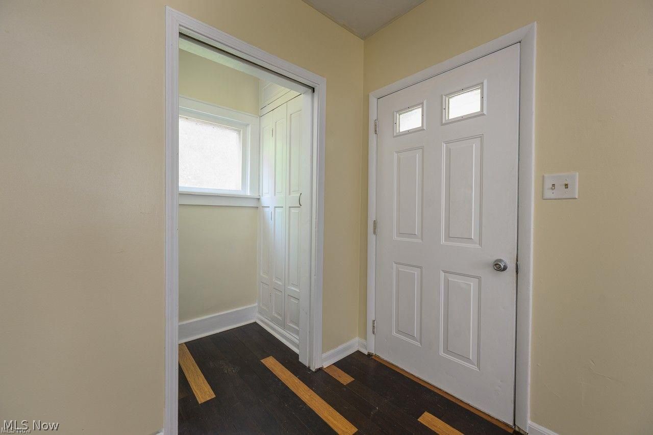 1838 Ford Avenue Akron OH 44305