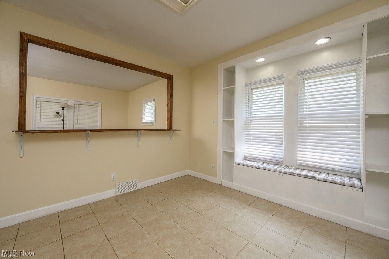 1838 Ford Avenue Akron OH 44305