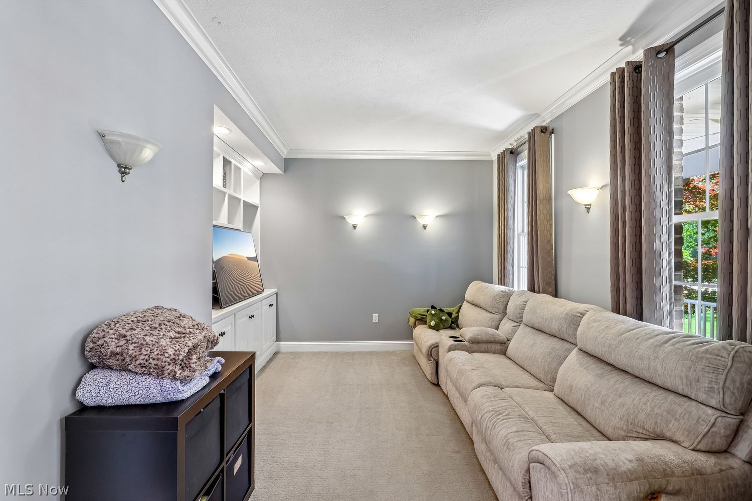 10747 Blueberry Hill Drive Kirtland OH 44094