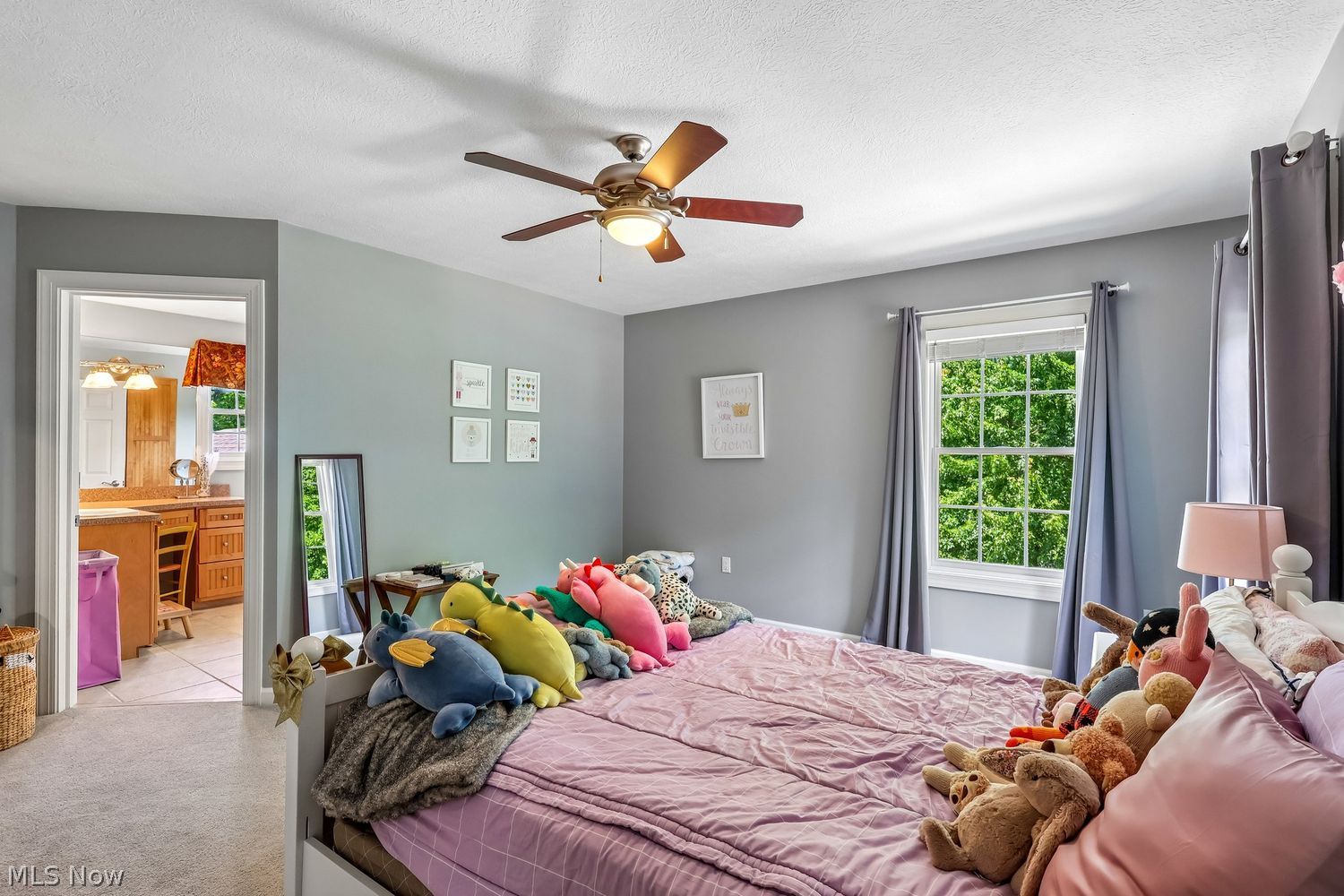 10747 Blueberry Hill Drive Kirtland OH 44094