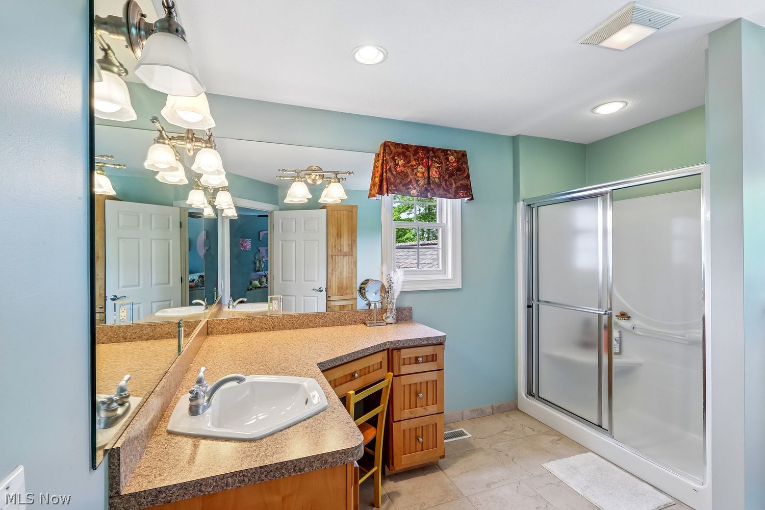 10747 Blueberry Hill Drive Kirtland OH 44094