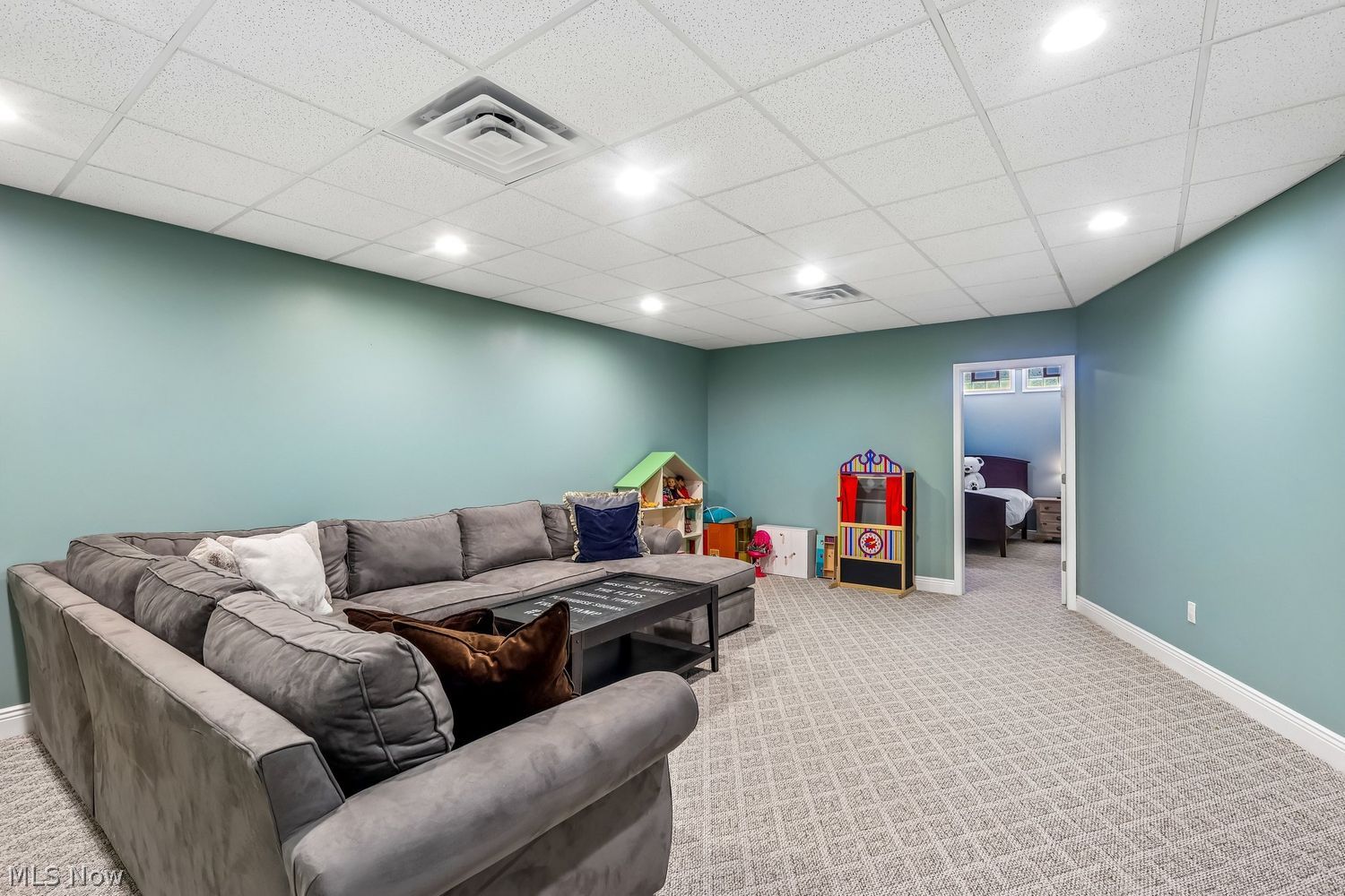 10747 Blueberry Hill Drive Kirtland OH 44094