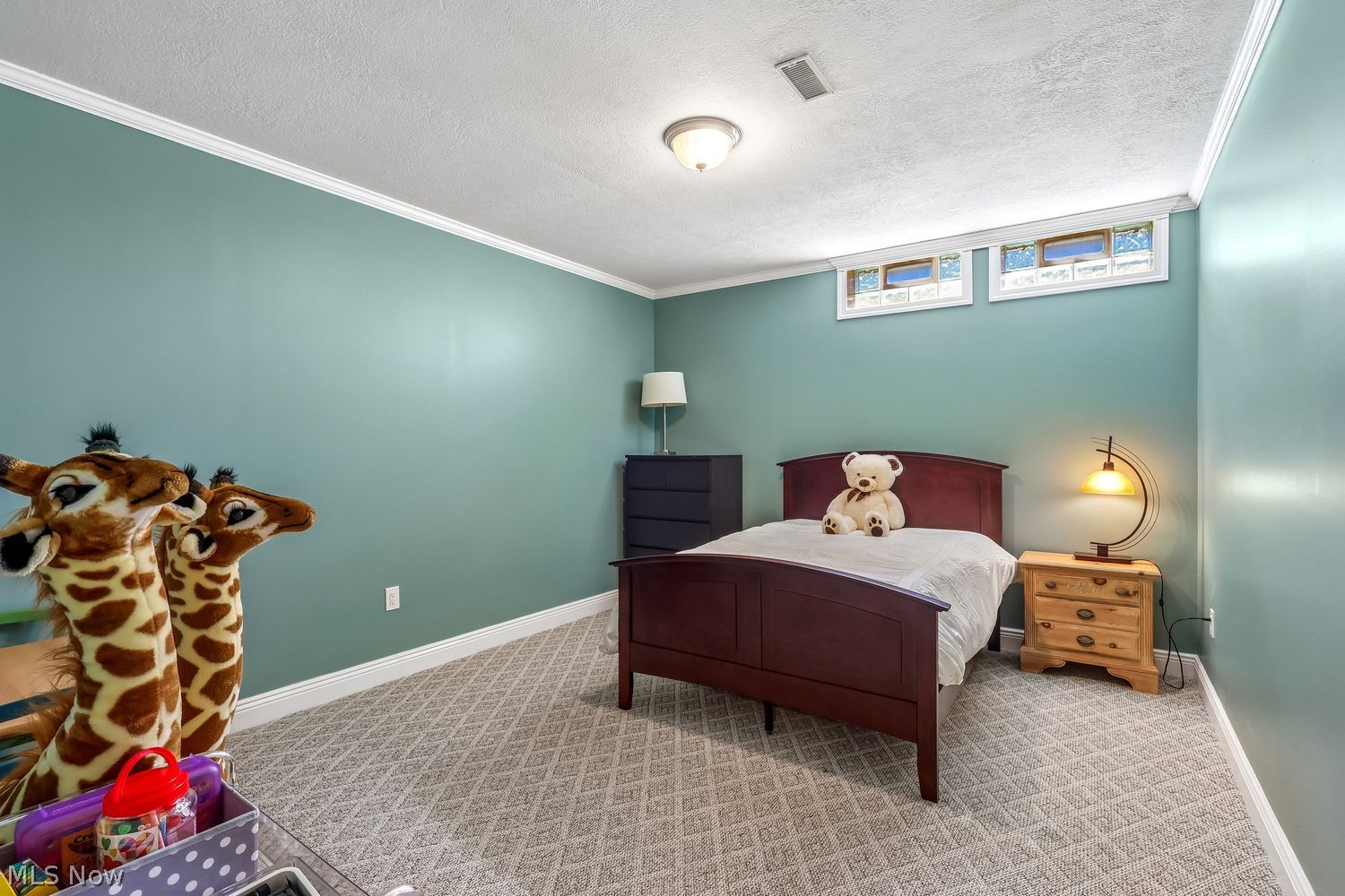 10747 Blueberry Hill Drive Kirtland OH 44094