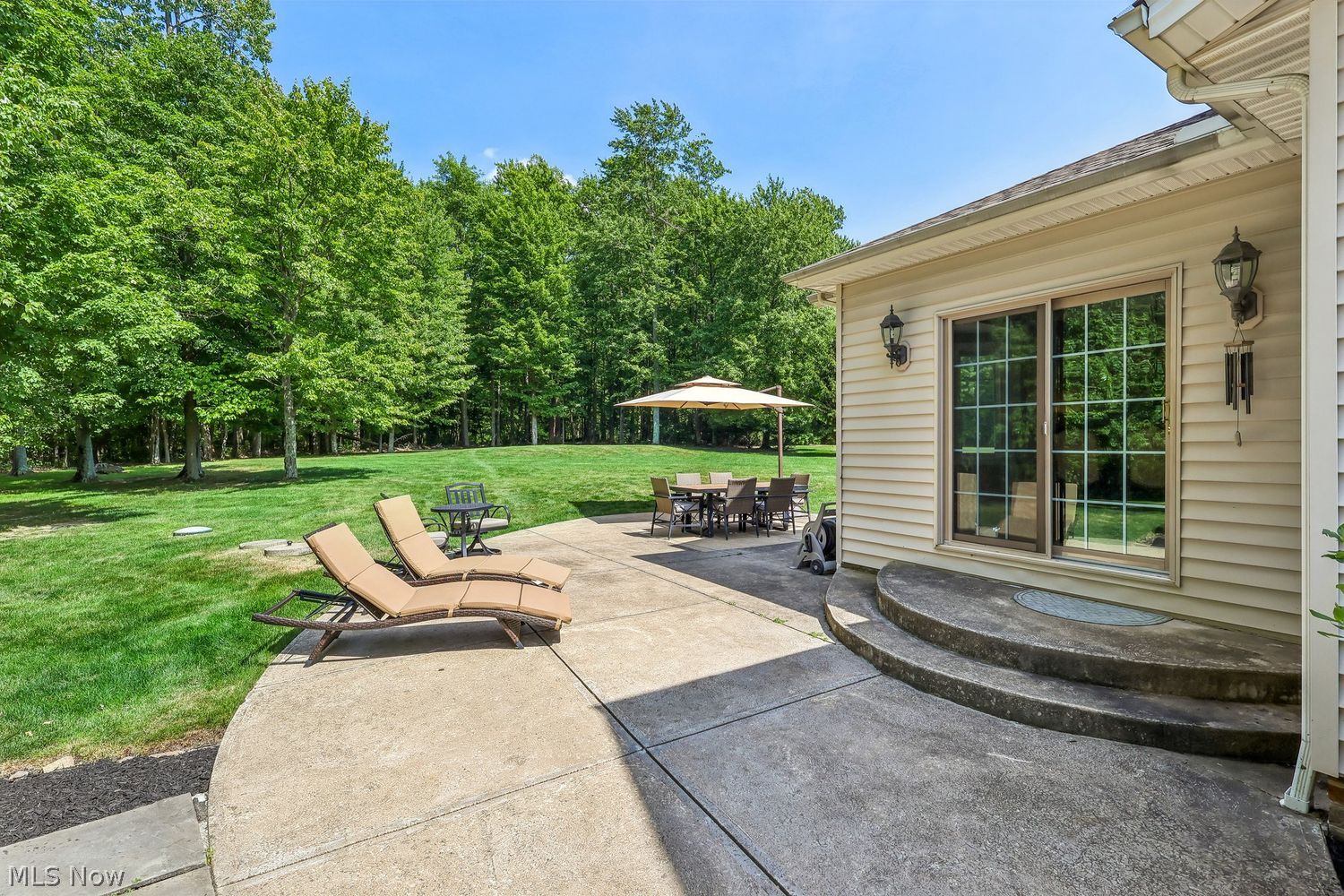 10747 Blueberry Hill Drive Kirtland OH 44094
