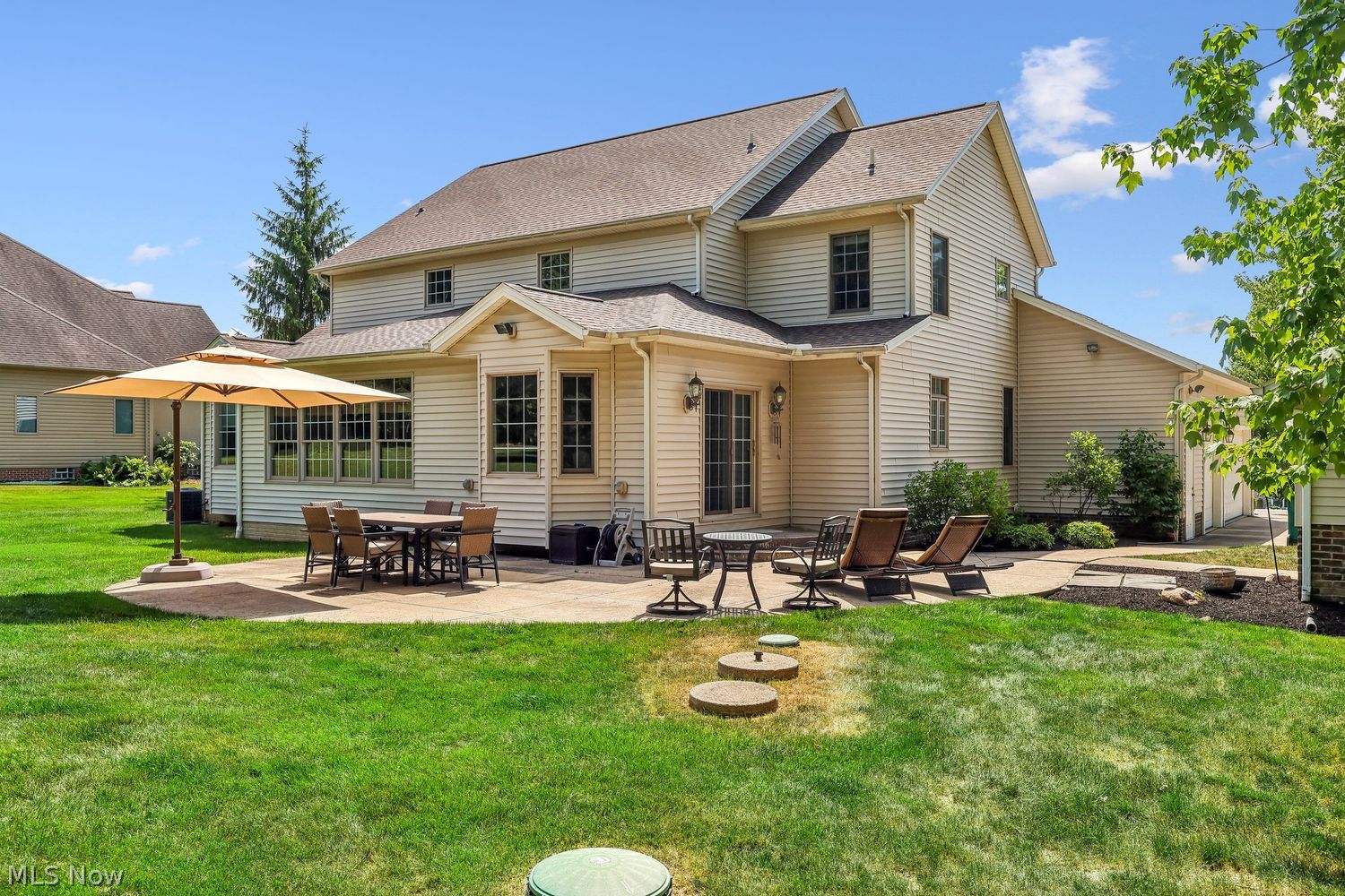 10747 Blueberry Hill Drive Kirtland OH 44094