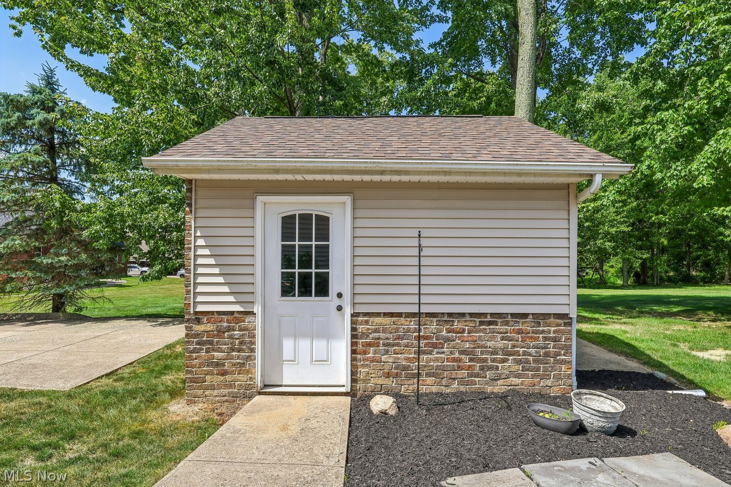 10747 Blueberry Hill Drive Kirtland OH 44094