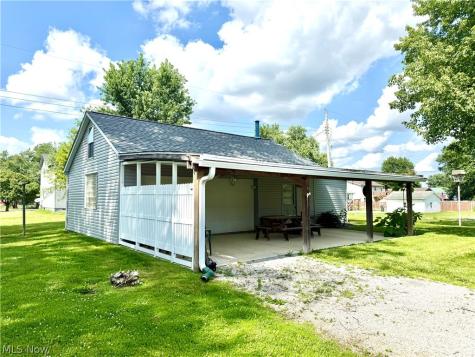 133 Carter Street Creston OH 44217