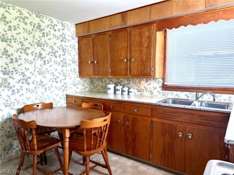 133 Carter Street Creston OH 44217