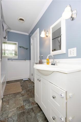 125 E Walnut Street Ashland OH 44805