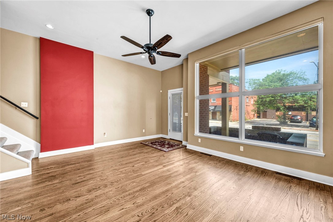 11901 Detroit Avenue Lakewood OH 44107