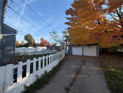 4186 Bayard Road South Euclid OH 44121