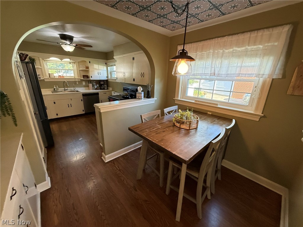 822 3rd Street NW New Philadelphia OH 44663