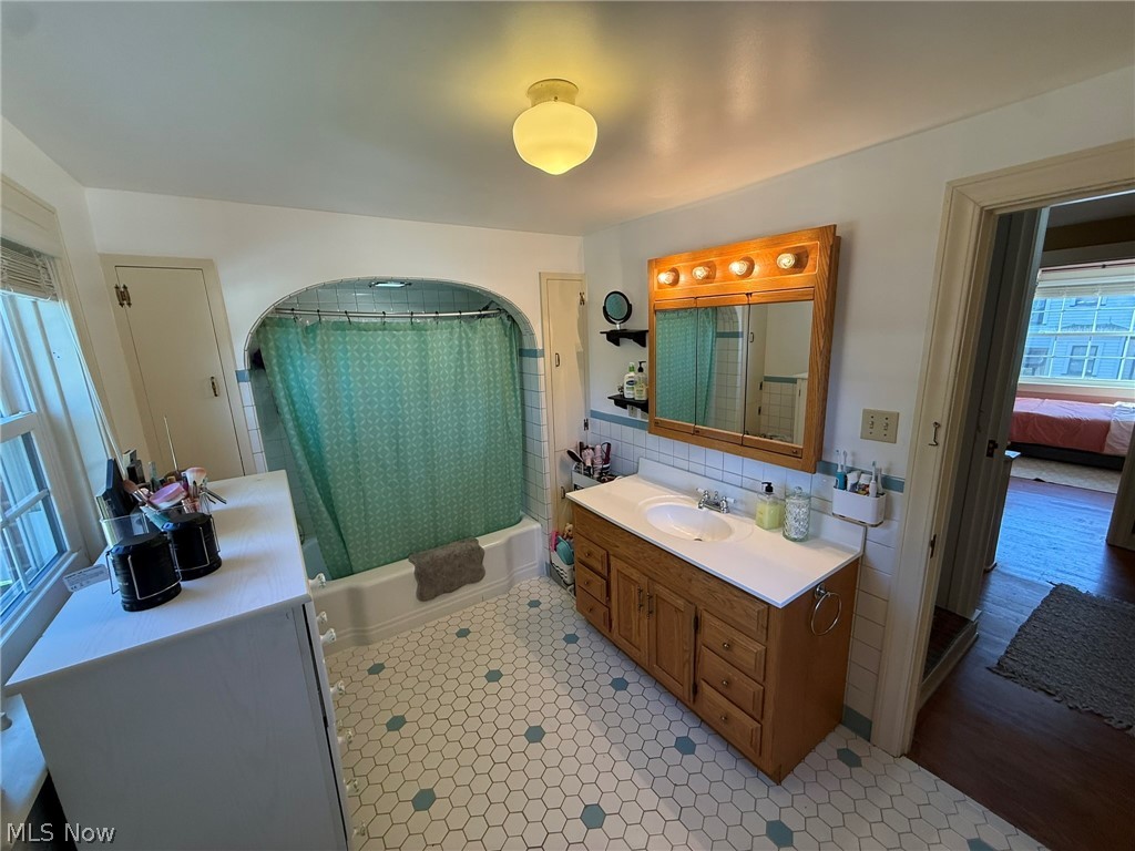 822 3rd Street NW New Philadelphia OH 44663