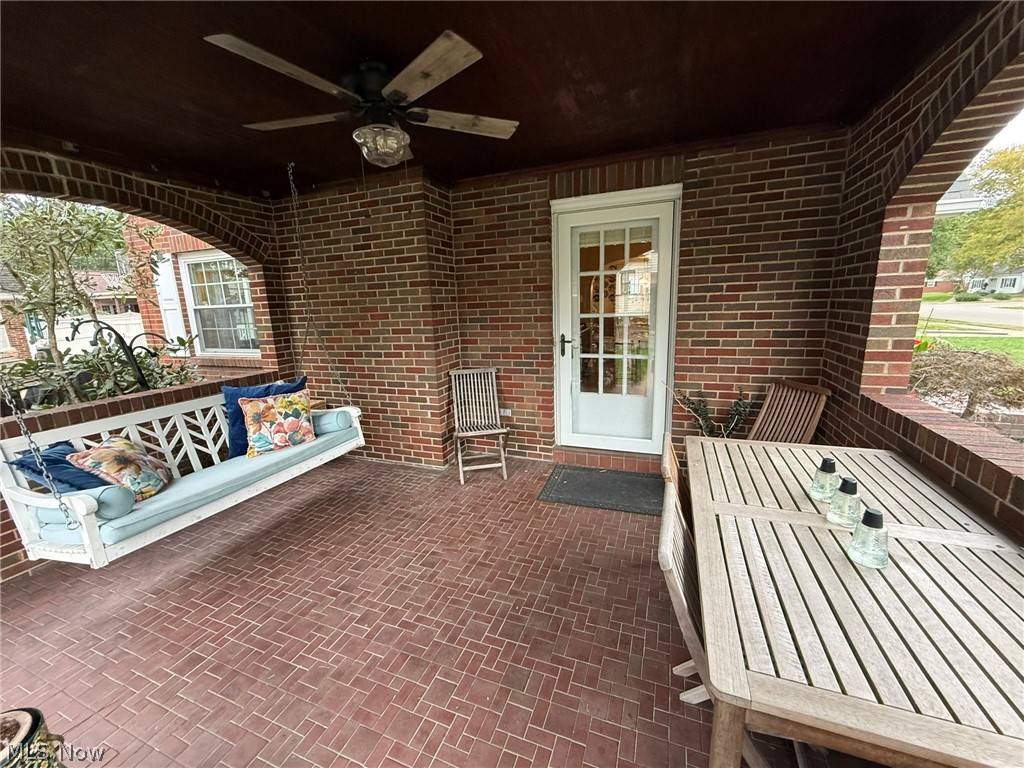 822 3rd Street NW New Philadelphia OH 44663
