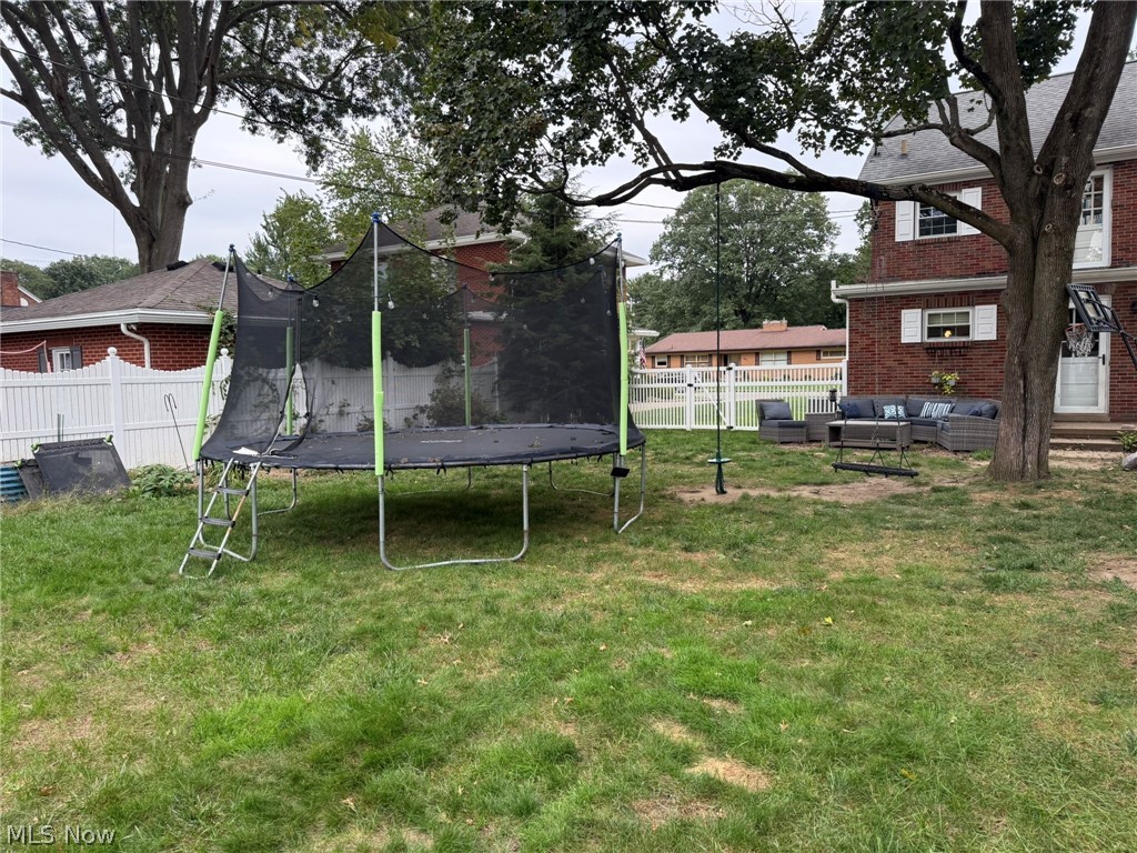 822 3rd Street NW New Philadelphia OH 44663