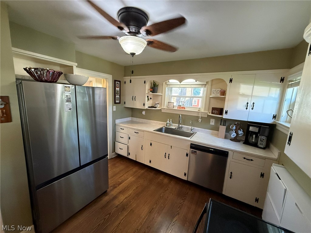 822 3rd Street NW New Philadelphia OH 44663