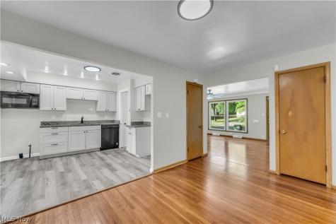 5124 Donovan Drive Garfield Heights OH 44125