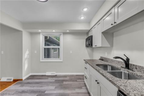 5124 Donovan Drive Garfield Heights OH 44125