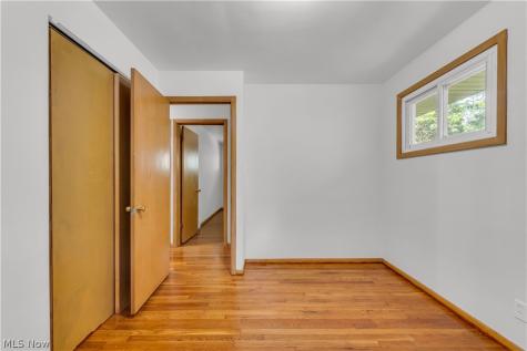 5124 Donovan Drive Garfield Heights OH 44125