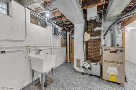5124 Donovan Drive Garfield Heights OH 44125