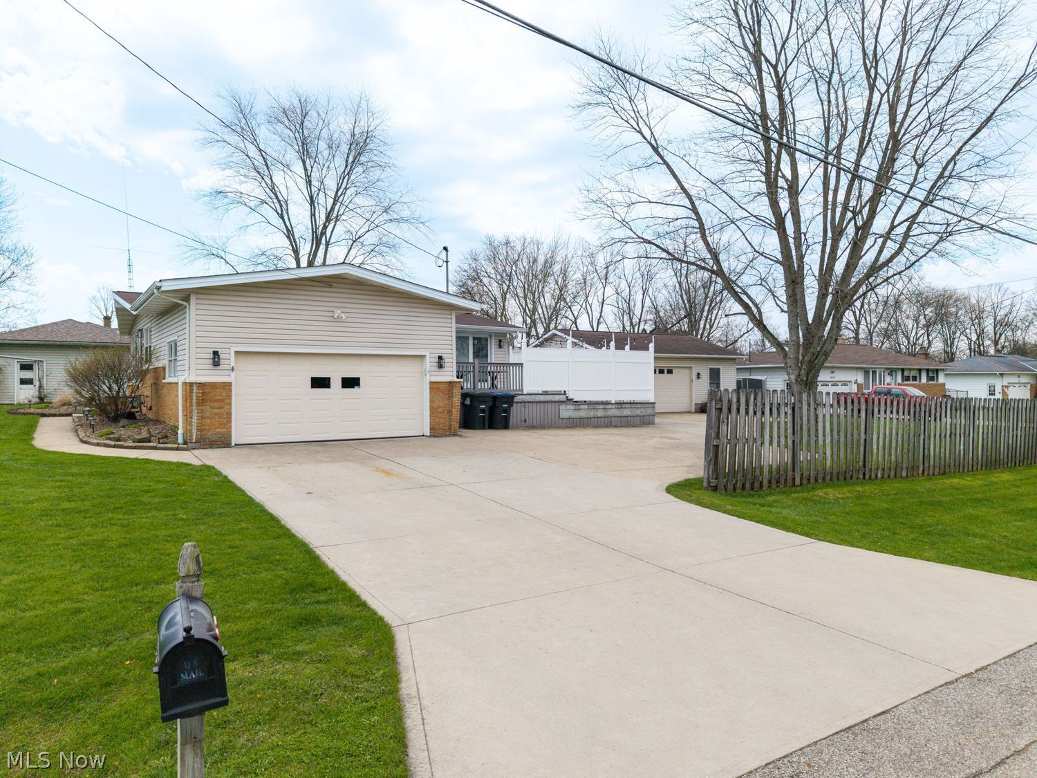 654 Hudak Drive Brunswick OH 44212
