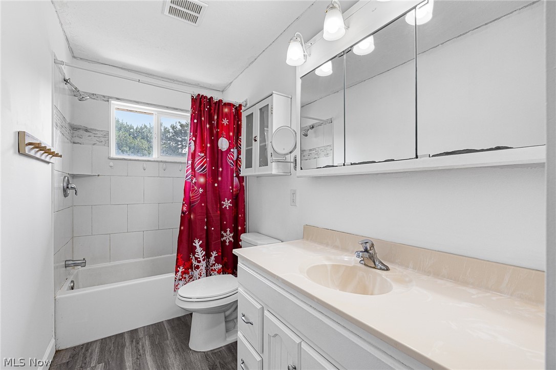 553 Jeanette Street Brunswick OH 44212