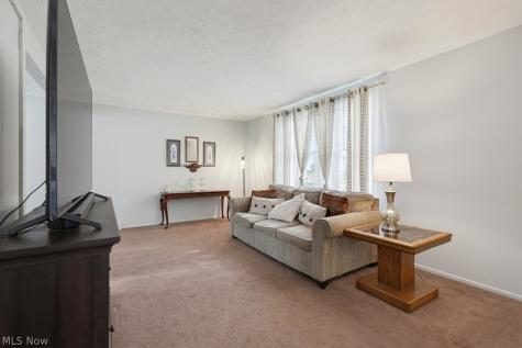 5054 Joseph Street Maple Heights OH 44137