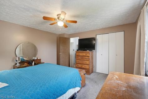 5054 Joseph Street Maple Heights OH 44137