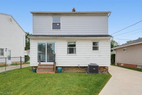 5054 Joseph Street Maple Heights OH 44137