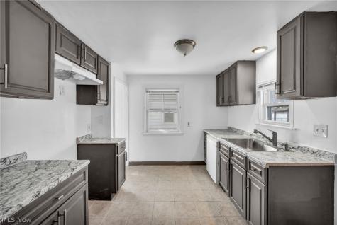 22601 Ivan Avenue Euclid OH 44123