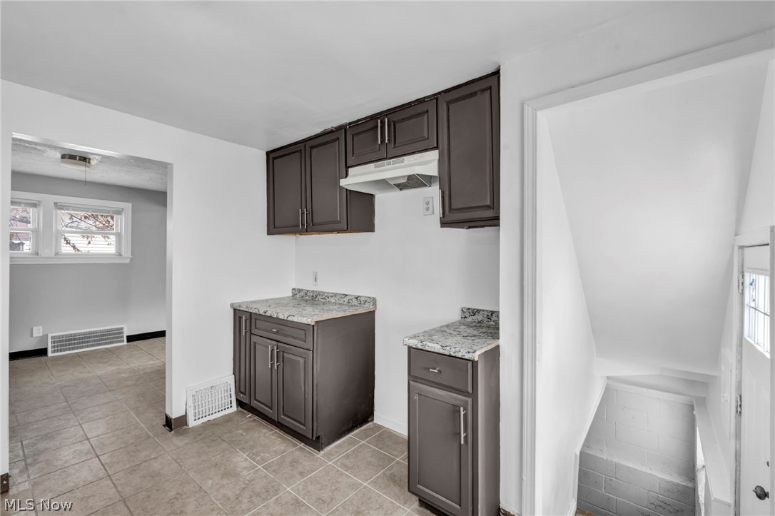 22601 Ivan Avenue Euclid OH 44123