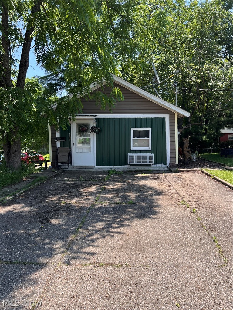 108 Oaklawn Avenue Woodsfield OH 43793